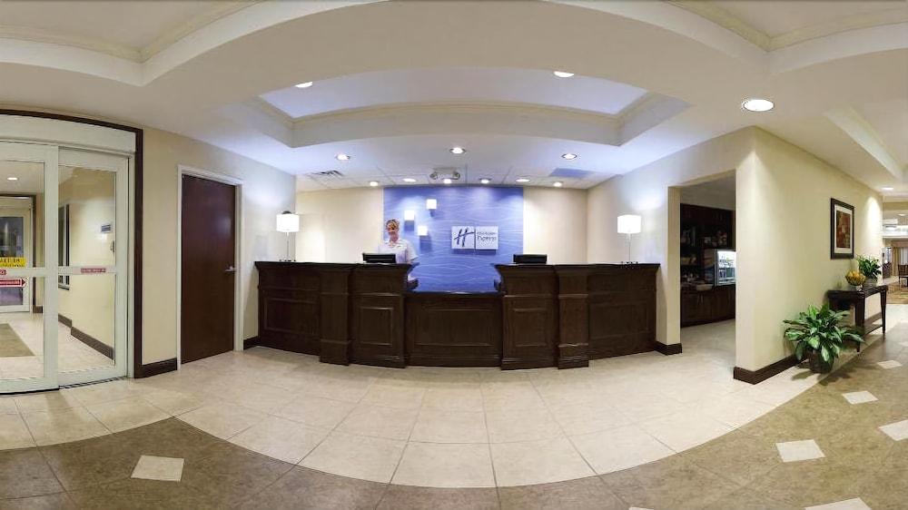 Holiday Inn Express Hotel & Suites Portland By Ihg Exterior photo