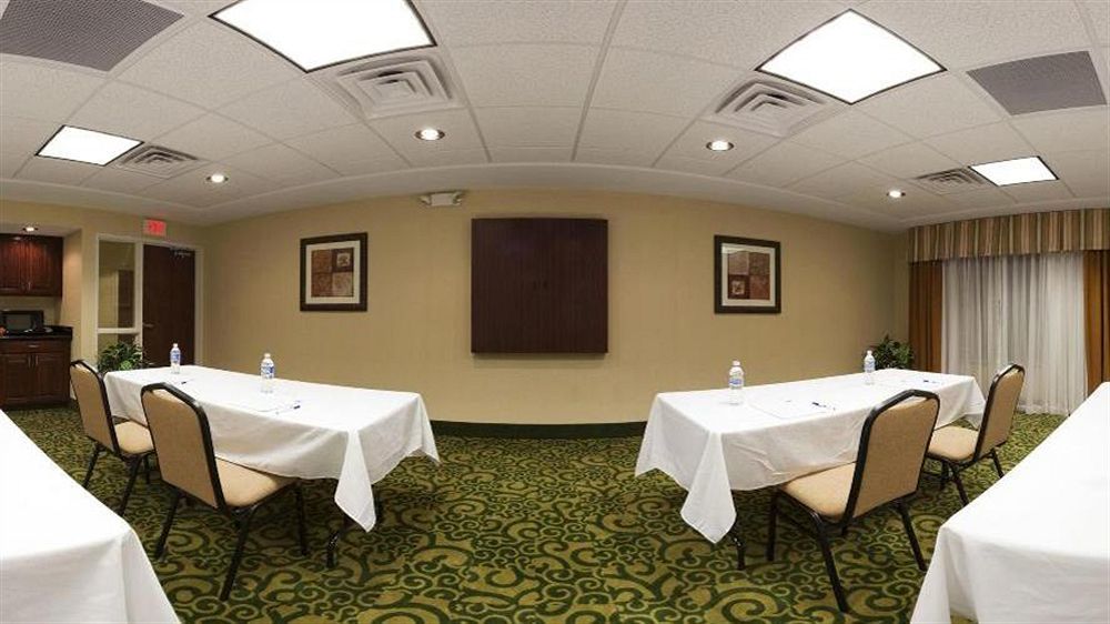 Holiday Inn Express Hotel & Suites Portland By Ihg Exterior photo